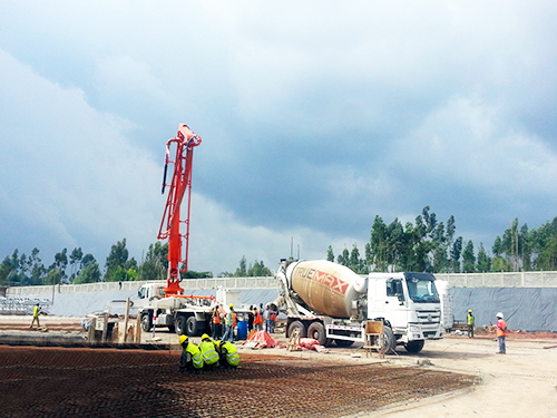 ኢትዮጵያ Truck Mounted Concrete Boom Pump TP37R4
